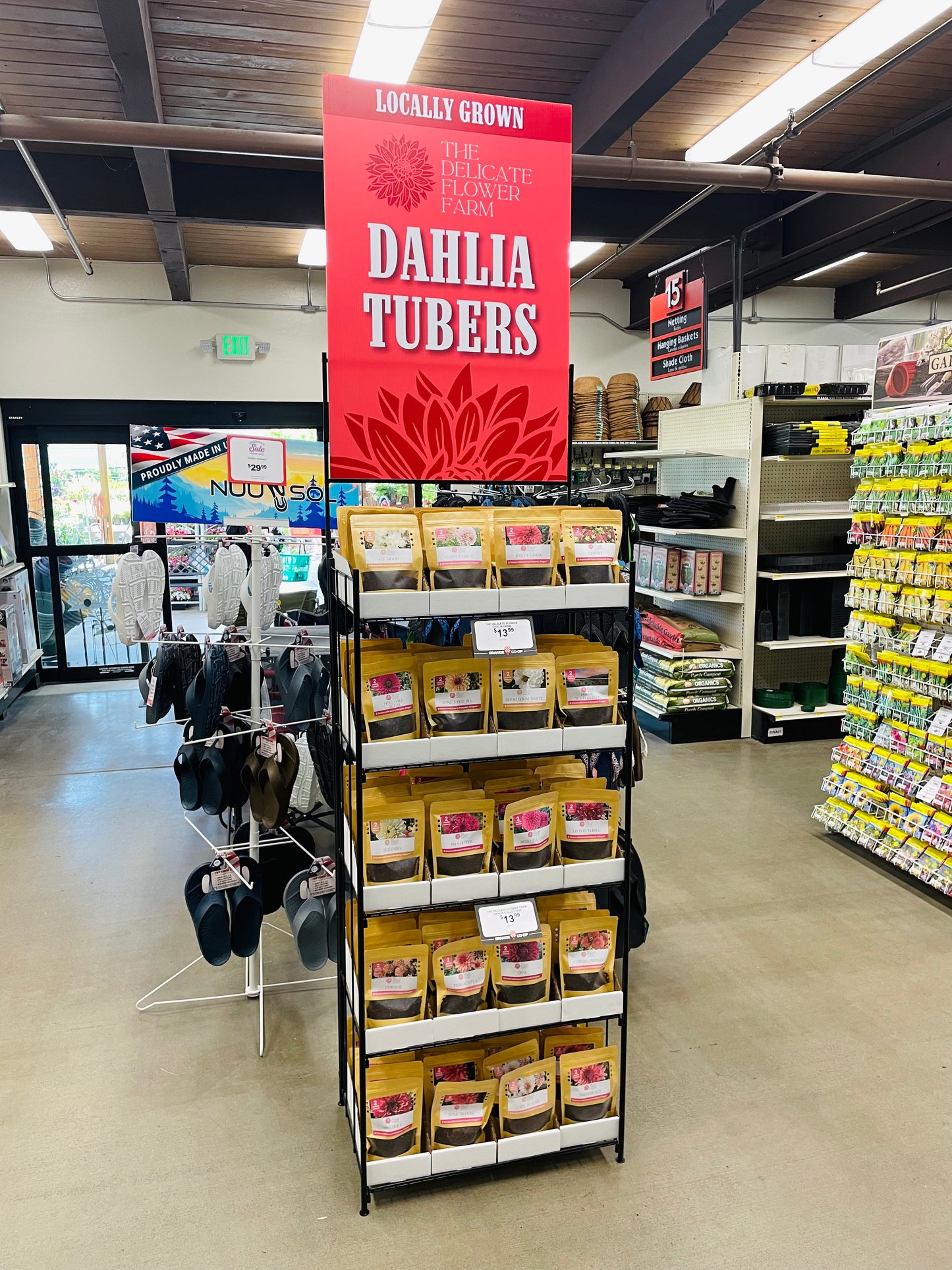 Retail Dahlia Tuber Display (120 Count)